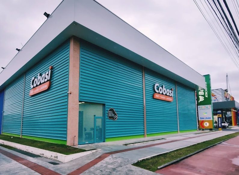 Cobasi inaugura nova loja no Venâncio Shopping