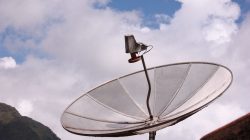 Antena parabólica