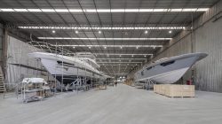 Azimut iates