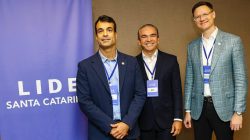 Na foto, Renato Lacerda (Presidente da Invest SC), Delton Batista (Presidente do LIDE RS e SC) e Cleverson Siewert (Secretário de Estado da Fazenda de Santa Catarina)