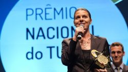 Jucelha Carvalho, CEO da startup. Foto da edição do Prêmio Nacional do Turismo 2019.